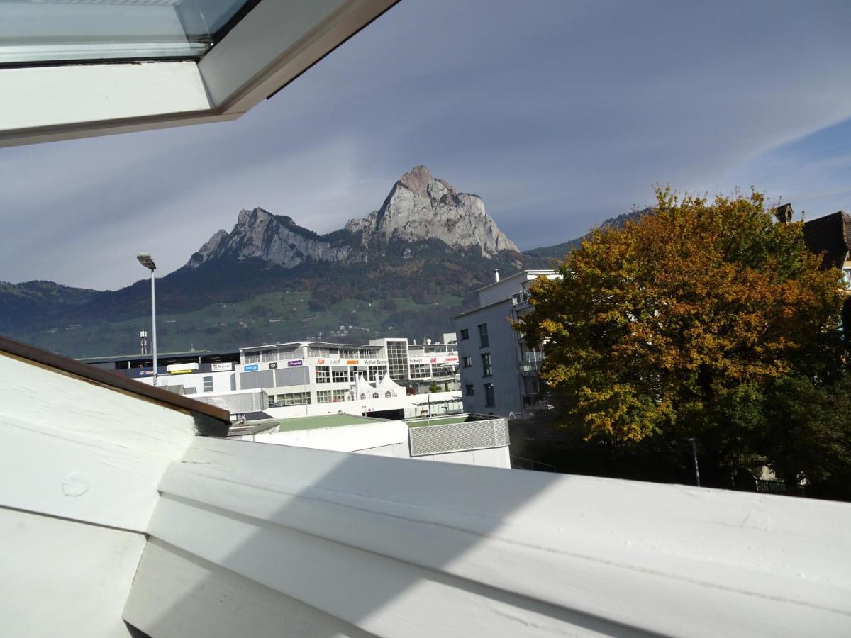 Bed and Breakfast No Such Thing Schwyz Esterno foto